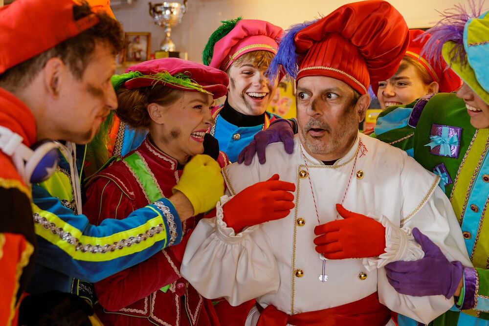 De Grote Sinterklaasfilm: Stampij in de bakkerij - still